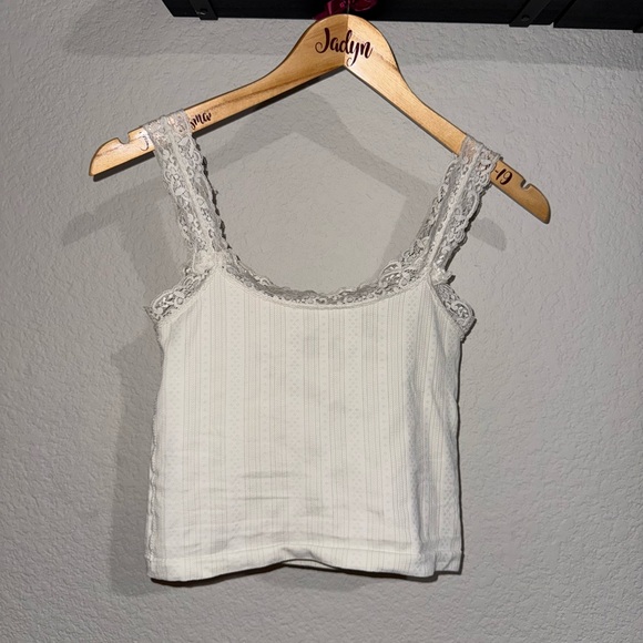 Lace-Trimmed Ivory Camisole - Picture 2 of 3
